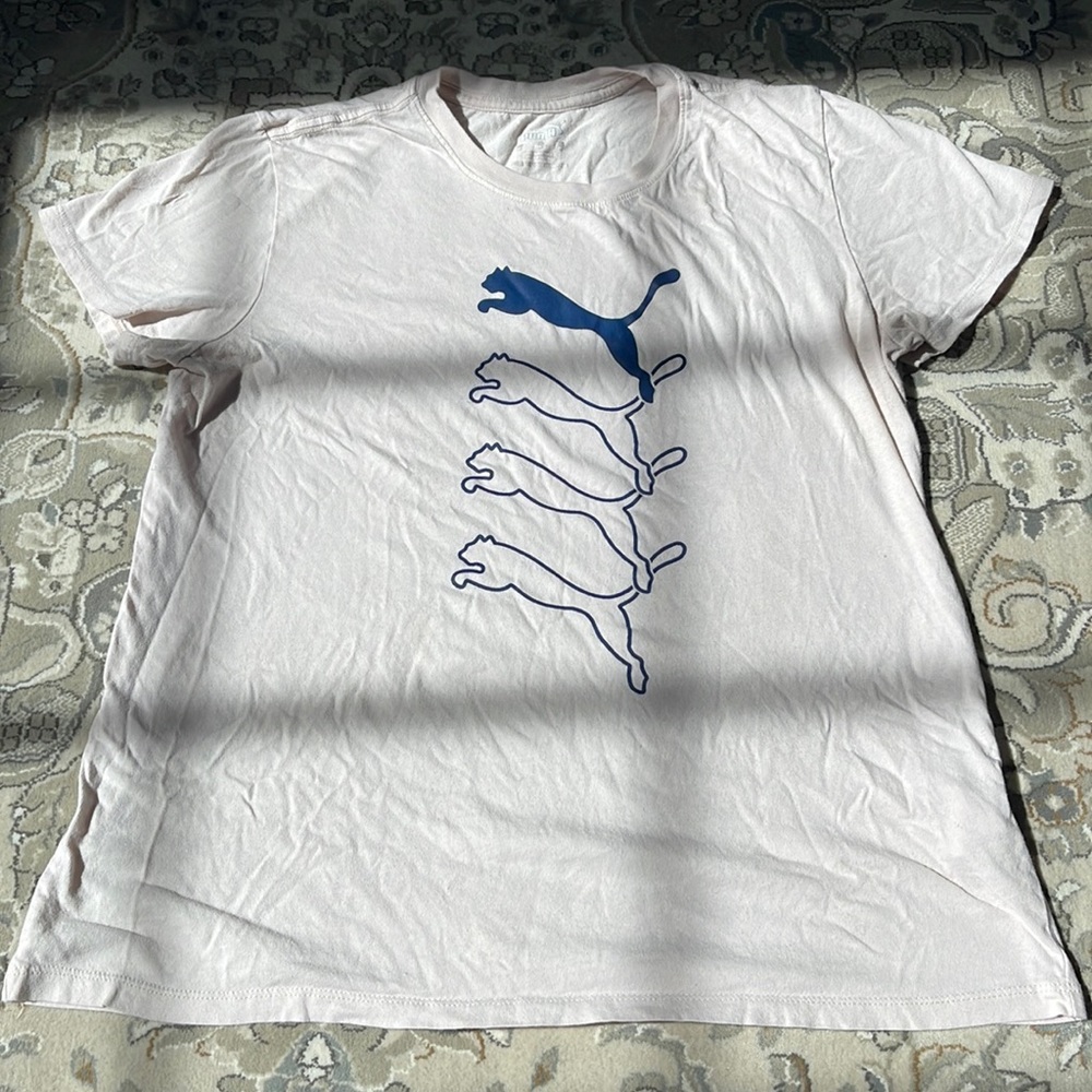PUMA Cute Tee Shirt SIZE M